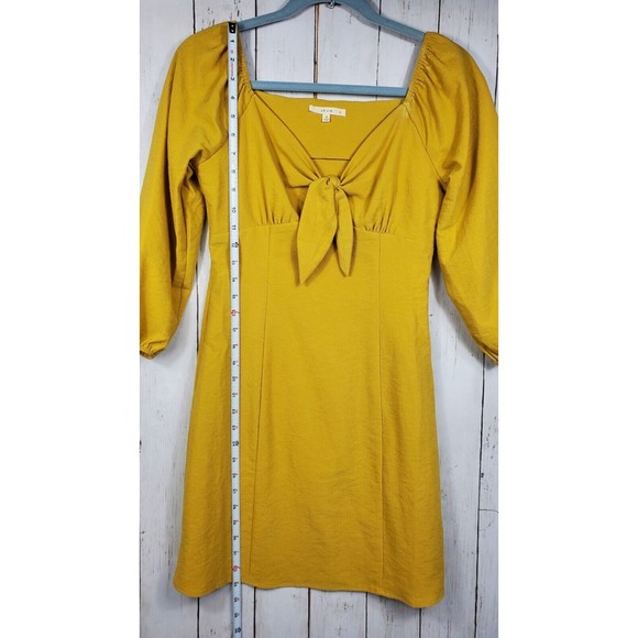 Le Lis Short Fitted Dress Women's Size Small Yellow Gold Rayon Blend - Picture 6 of 11